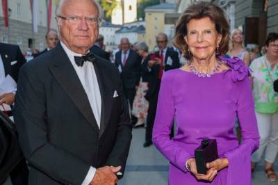 Derfor holder han den skjult