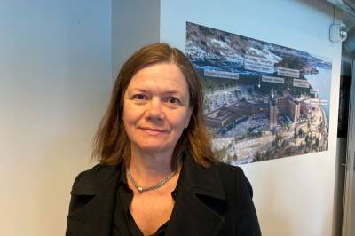 width=device-width, initial-scale=1