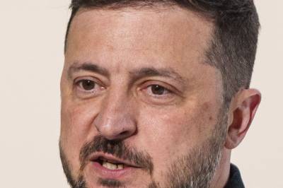 Zelenskyj: Venter massivt russisk angrep i natt