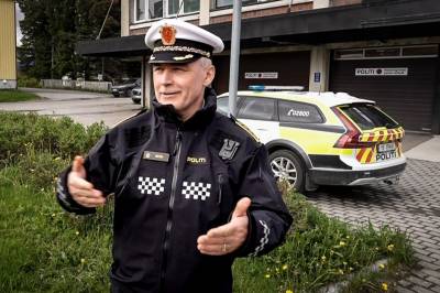 Ber om mer politi og HRS-direktør får ny tillit