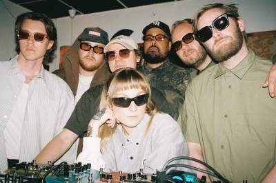 GiddyGang & Vuyo gir oss en varm klem i en urolig tid