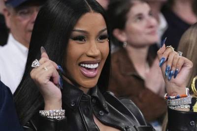 Cardi B deler gladnyhet