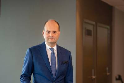 Trump vil «guide» skip gjennom Hormuzstredet: – Må få mer detaljer