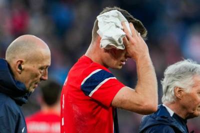 Sørloth måtte sy etter hodesmellen: – Nå har jeg to stygge sider