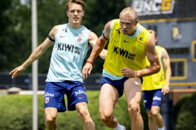 VM-natta: Slik holder du ut