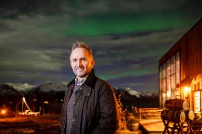 Kassen var så tom at gründeren måtte gå på sovetabletter. Nå tatoverer fansen logoen