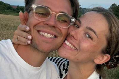 Hentet av ambulanse under bryllupet