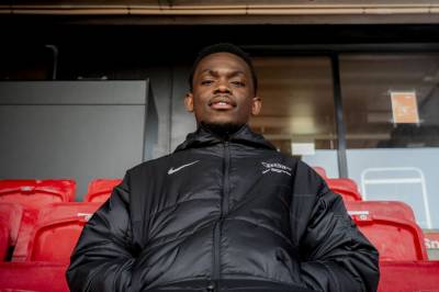 – Vil vise haterne og verden