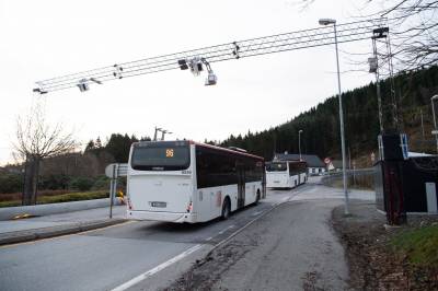 Vurderer å fjerne bomstasjoner