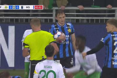 Ibrahima Breze Fofana med rødt kort