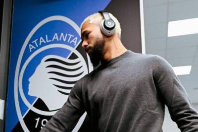 Douglas Luiz millimeter unna Premier League retur