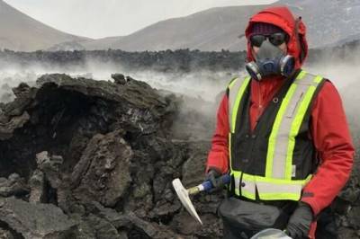 Hvor kommer det første livet på lavaen fra?