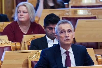 24 timer på å finne drivstoff-løsning med Senterpartiet