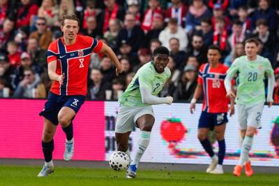 Reagerer på Ullevaal-bildene: – Skandale