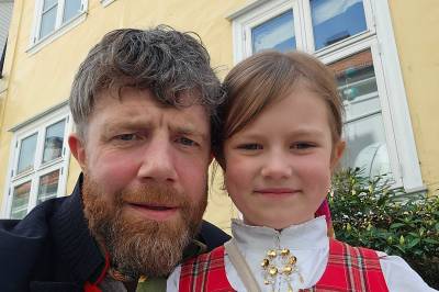Bergens-pappa slår alarm: – Hundrevis av stupfulle ungdommer
