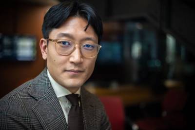 Nekter å oppgi egen lønn