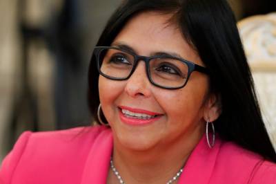 Venezuelas fungerende president har holdt regjeringsmøte – tilbyr USA samarbeid