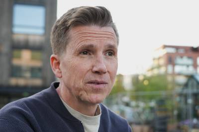 Kasper Wikestad i sorg: Mistet faren