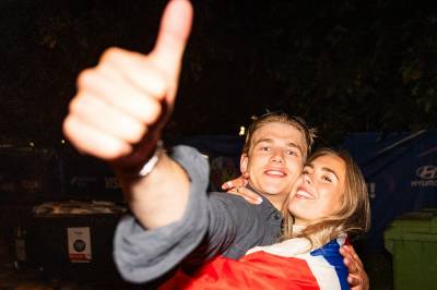 Lørdag blir det ny folke­fest. Send ditt bilde og tipp resul­tatet.