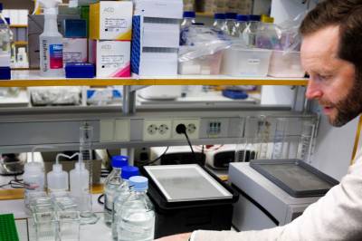 I en lab med hemmelig plassering driver årets store børsrakett forskning som prises til over 1,8 mrd.