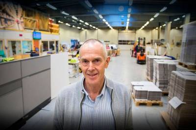 Trekker seg som styreleder
