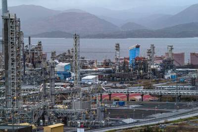 Derfor risikerer oljelandet å gå tom for diesel og flydrivstoff