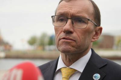 - Må skje over tid