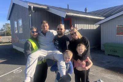 På to år lærte Yevhen norsk og fikk fast jobb ved Herøy skole
