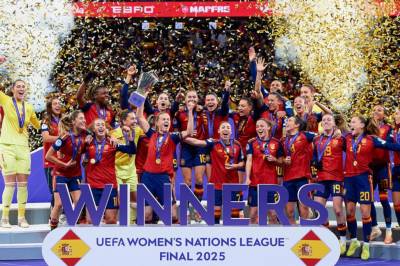 Spania vinner nok en Nations League-tittel i en 180 minutter lang finale mot Tyskland som avgjøres på 13 minutter