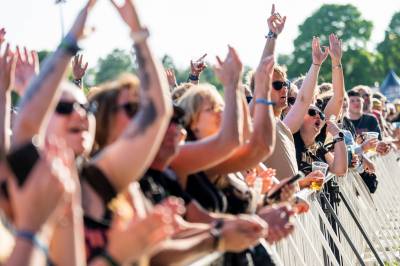De første artistene til Tons of Rock er klare