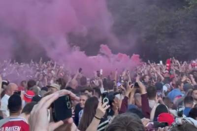 Se den ville folkefesten!