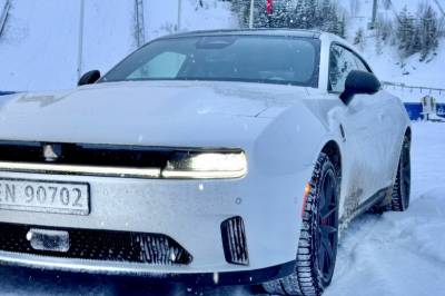 I Norge: Elbilen med motorbrøl