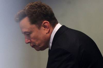 Musk under press: – Du er en drittsekk og en løgner