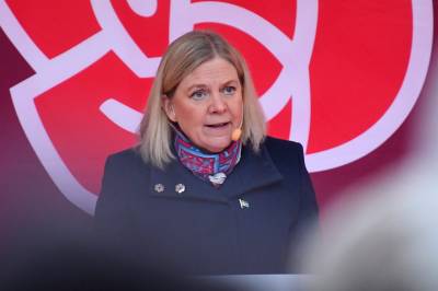 Magdalena Andersson åpner for svenske soldater på Grønland