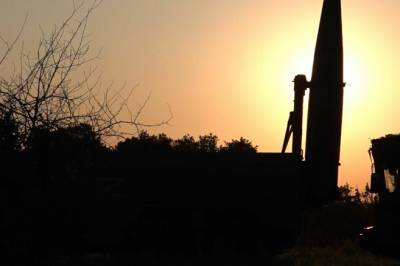 Advarer om atomvåpen: – Verden er på et kritisk punkt