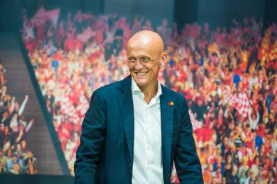 Pierluigi Collina forsvarer avgjørelsen om å annullere Jonathan Tahs mål, som ville ha sendt Tyskland videre til åttendedelsfinalen