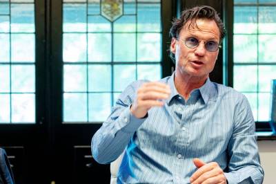 Eks-ansatt i Petter Stordalens selskap fengslet - innrømmer underslag