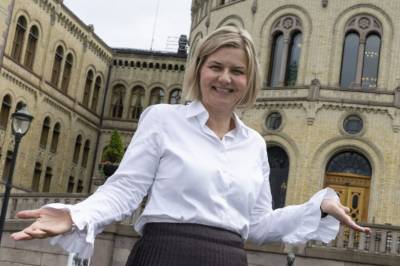 Venstre rasert: – Har ikke lyst til å være her alene