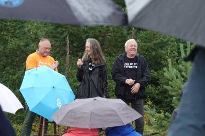 Uværet måtte gi tapt: Eventyret trakk folk