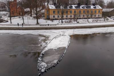 400 år gammel skip dukket opp