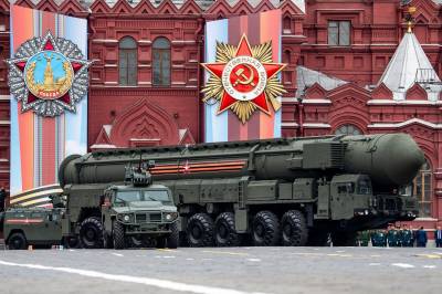 Kreml: Nedskalerer militærparade