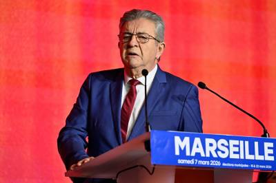 Jean-Luc Mélenchon stiller som presidentkandidat i Frankrike