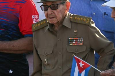 Skal tiltale Castro