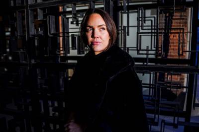 Flink, tøff og sutrete i en høyere treenighet