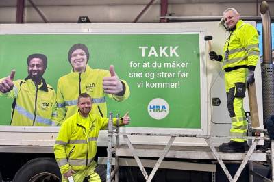 Oppfordrer folk til å måke og strø: – Ikke et uvanlig fenomen at dunkene står nedsnødd