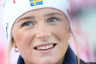 Karlsson-triumf og dobbelt svensk i Lahti – pallen glapp for Heidi Weng