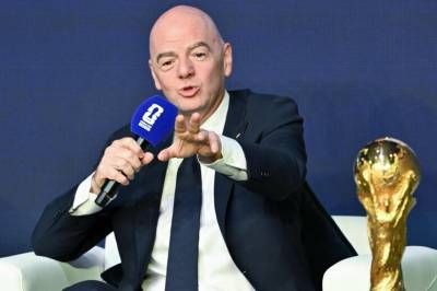 Hevder frykt‑taktikk presser opp VM-prisene