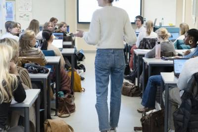 Nye råd mot skolefravær: Hjemmebesøk, skriftlig plan og ukentlig kontakt