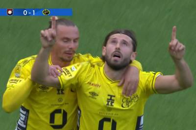 Arber Zeneli setter 1-0 mot Örgryte