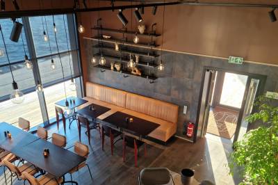 Påske-novelle: Spenning på kafeen